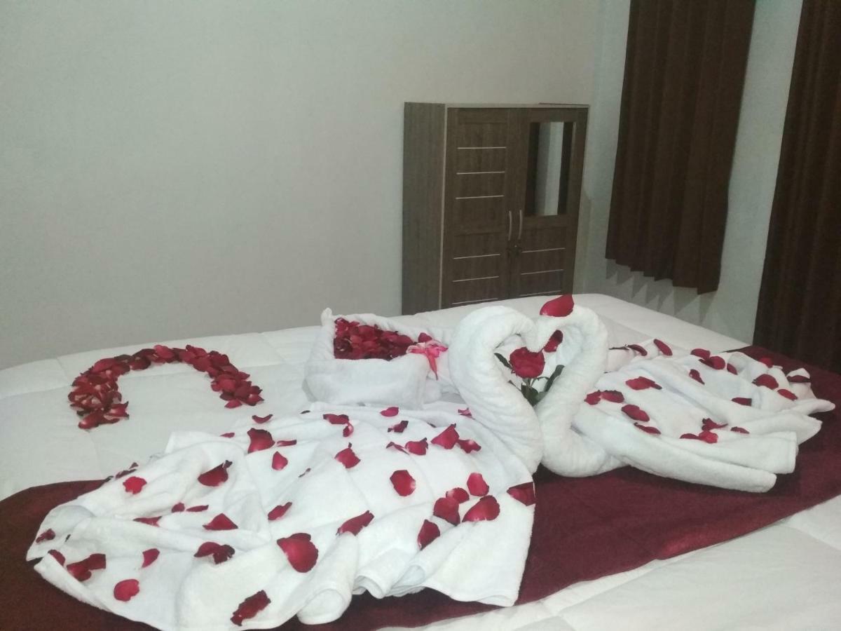 Santhi Guna Bungalow Toyapakeh Luaran gambar