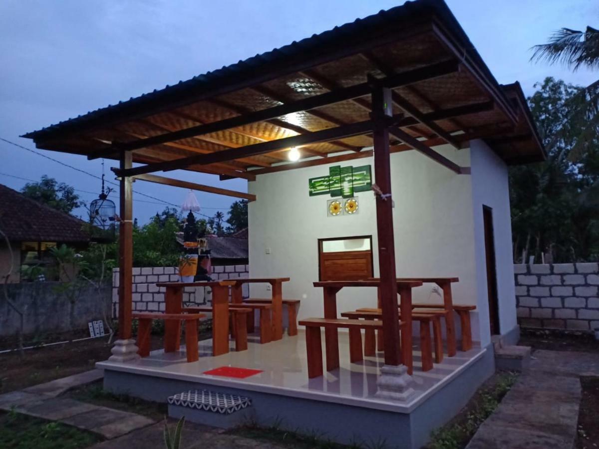 Santhi Guna Bungalow Toyapakeh Luaran gambar
